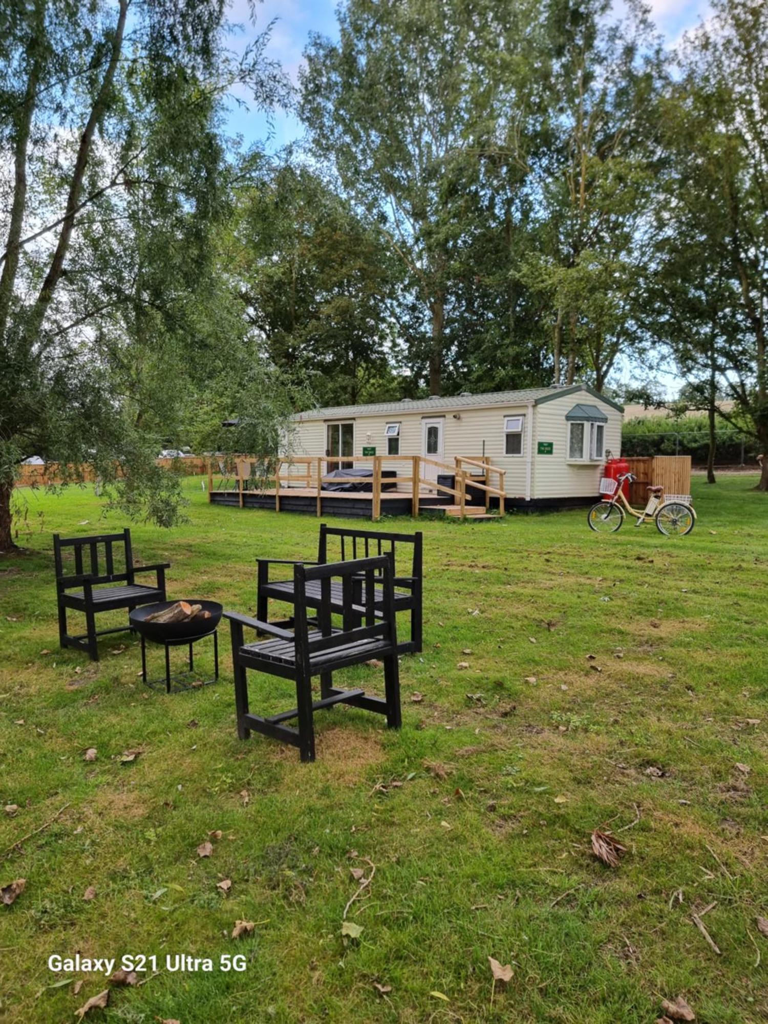 The Duck - Static Caravan In Clare, Suffolk Villa Sudbury  Exterior photo